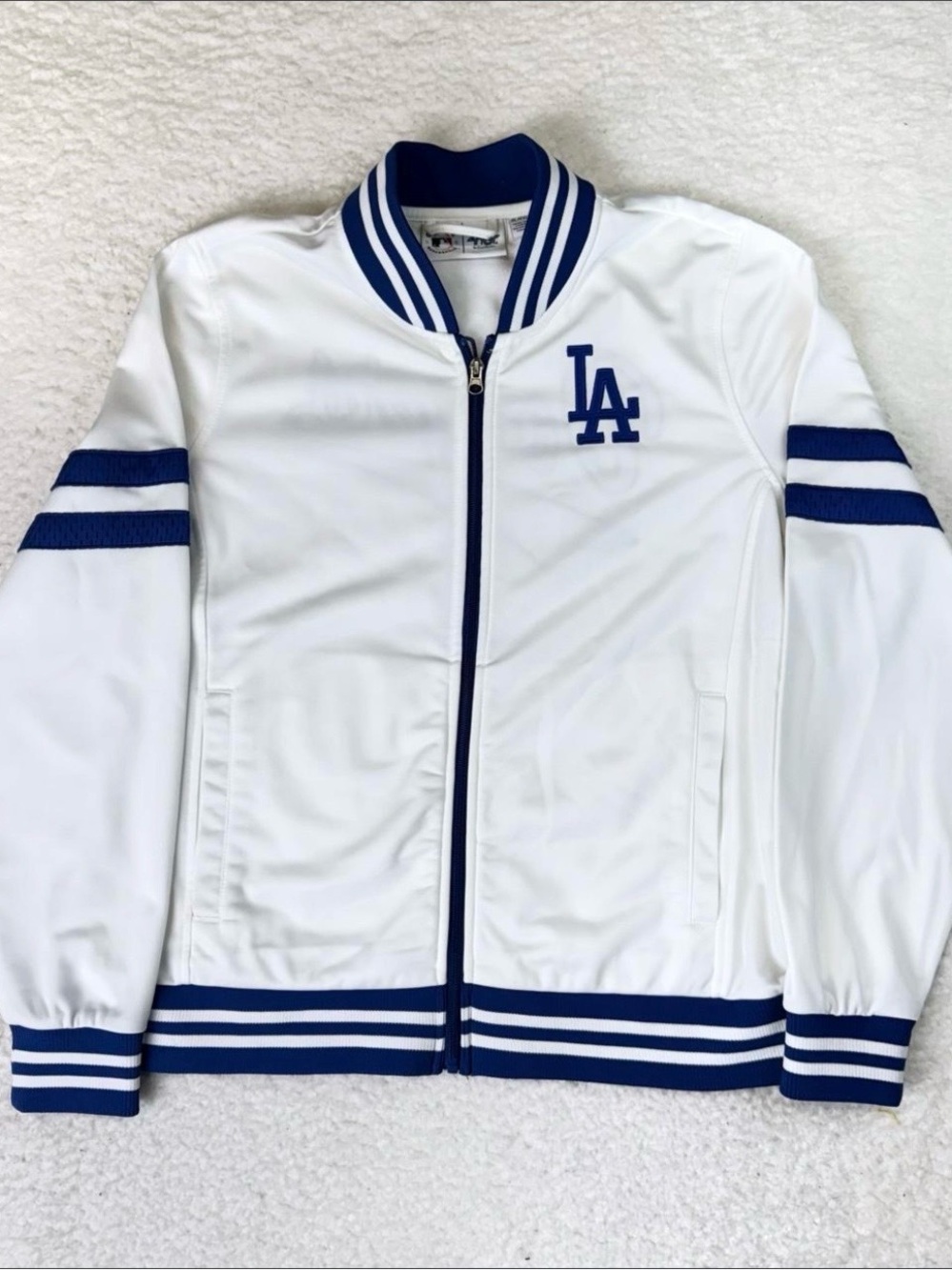 LA Dodgers Jacket - Picture 4 of 5
